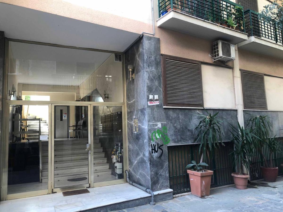 Cozy Plaka Apartment Атина Екстериор снимка